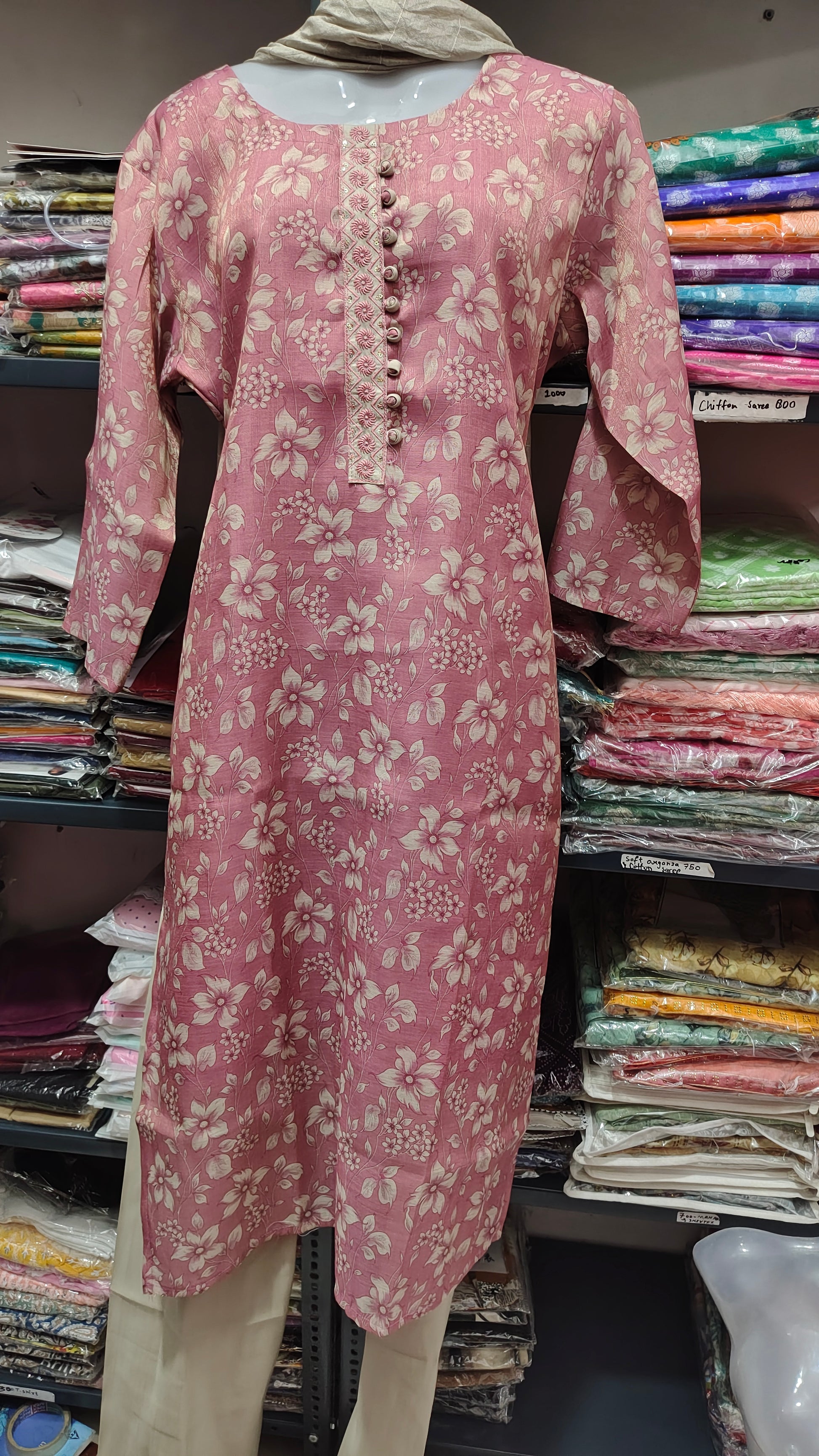 Elegant Pink Floral Suit Set with Off-White Pants
